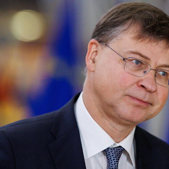 Dombrovskis, "nei prossimi mesi analisi su procedure deficit"